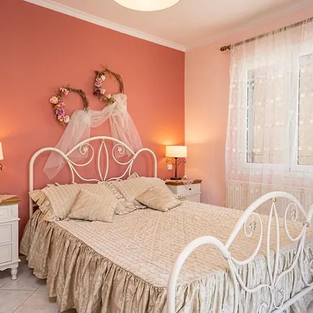 Faidra Superb Sea View In アパート アルゴストリオン